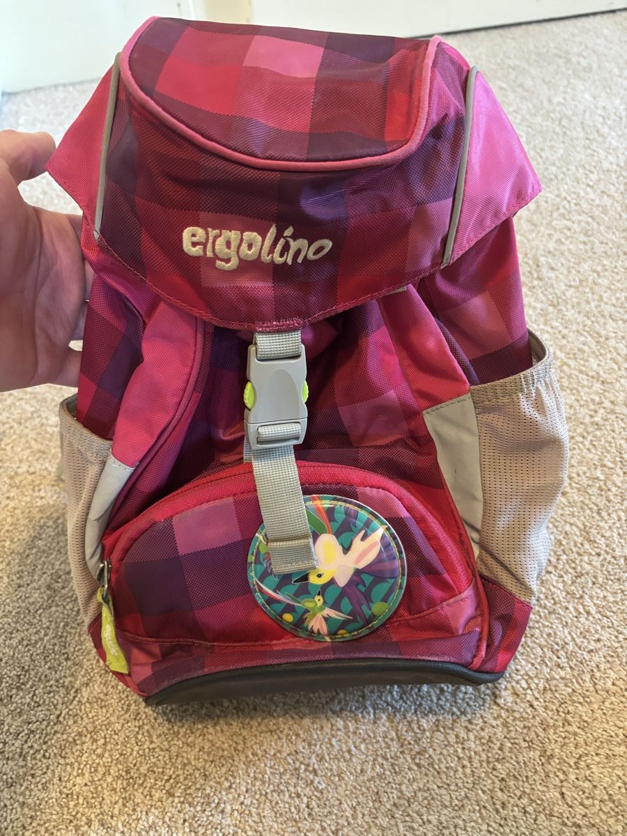 Ergobag Borse & Zaini: Ergolino Kinderrucksack mit Klett-Motiven – Usato da Bern venduto da 81guggi 1
