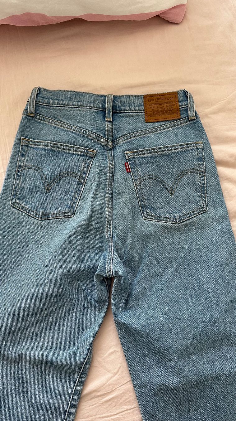 Levi's Jeans: Levis Jeans Damen – Usato da Basel venduto da jane_2h95 1