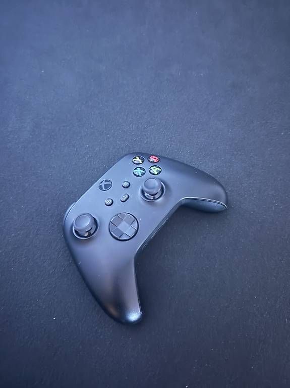 Controller: Xbox Controller Wireless Schwarz – Usato da Lausen venduto da lucien.7_ 1