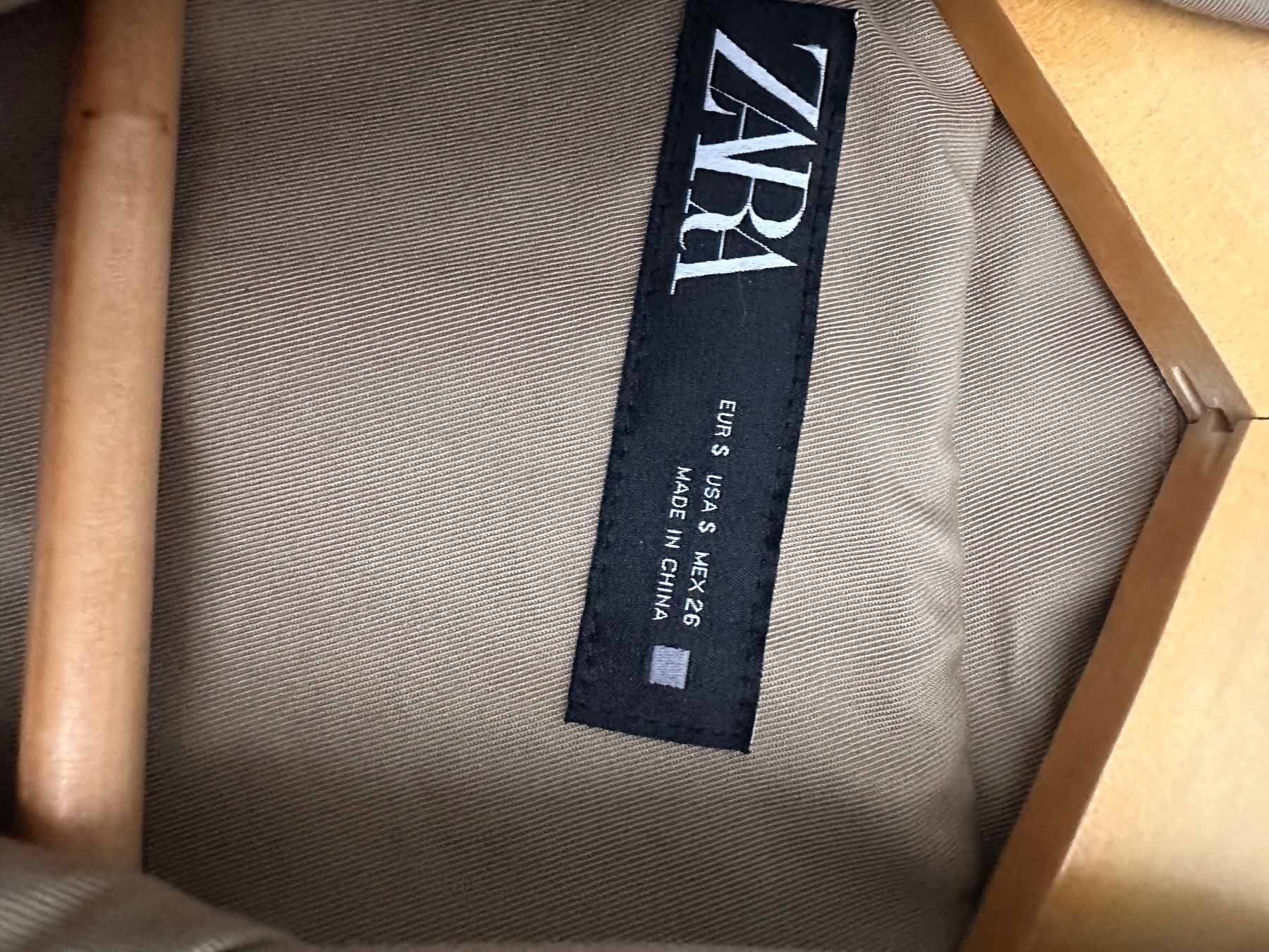 Giacche: Zara Trenchcoat – Usato da Dübendorf venduto da eld_5pbv 1