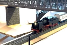 Märklin Digital-Startpackung Nahgüterzug mit BR 24