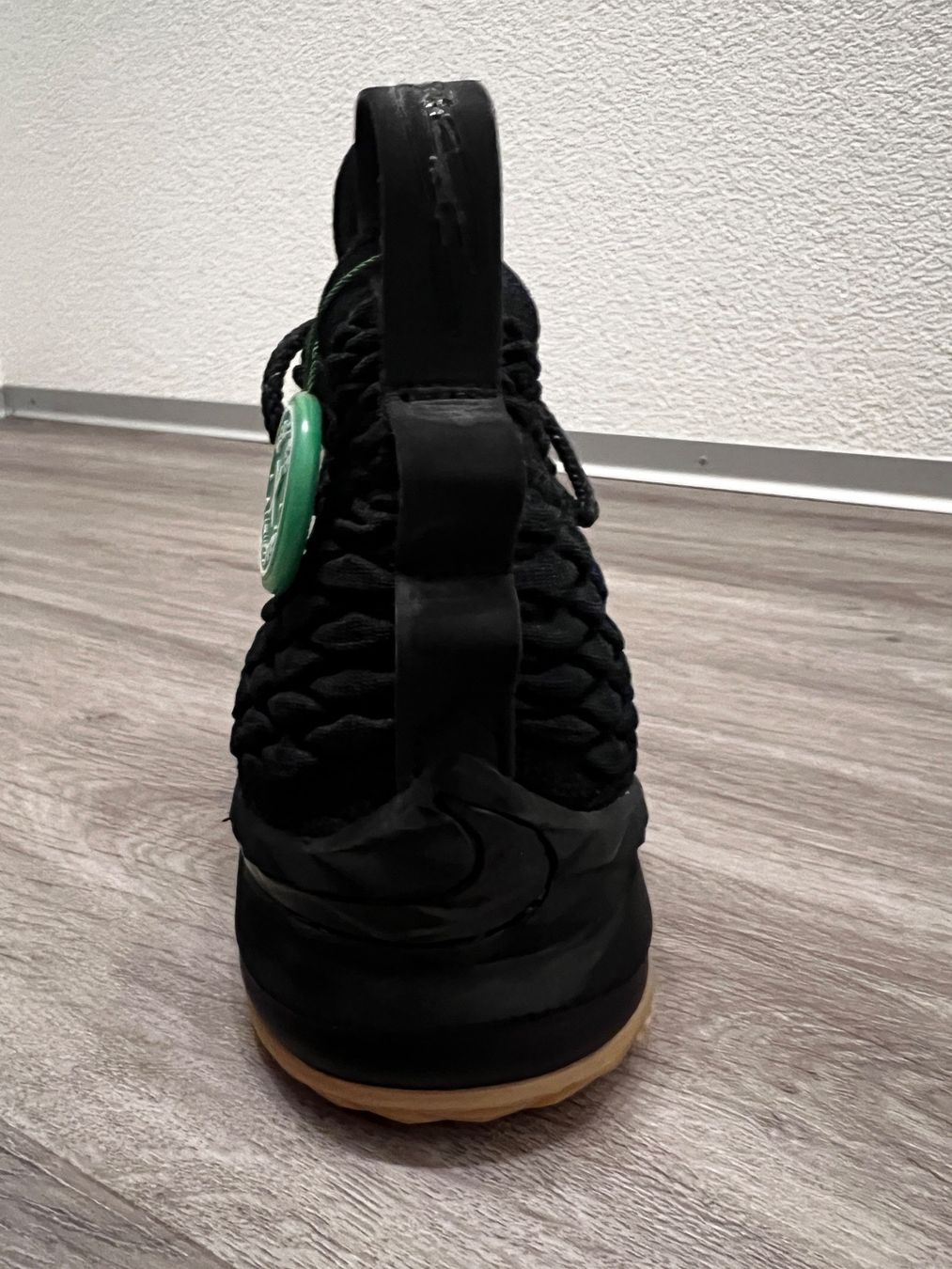 Nike Scarpe per ragazze: Nike LeBrone 15 Le Brone – Nuovo e nell'imballaggio originale da Goldiwil (Thun) venduto da ber_7xrr 7