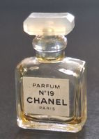 Chanel N°19 Vintage Miniature PARFUM (Extrait)