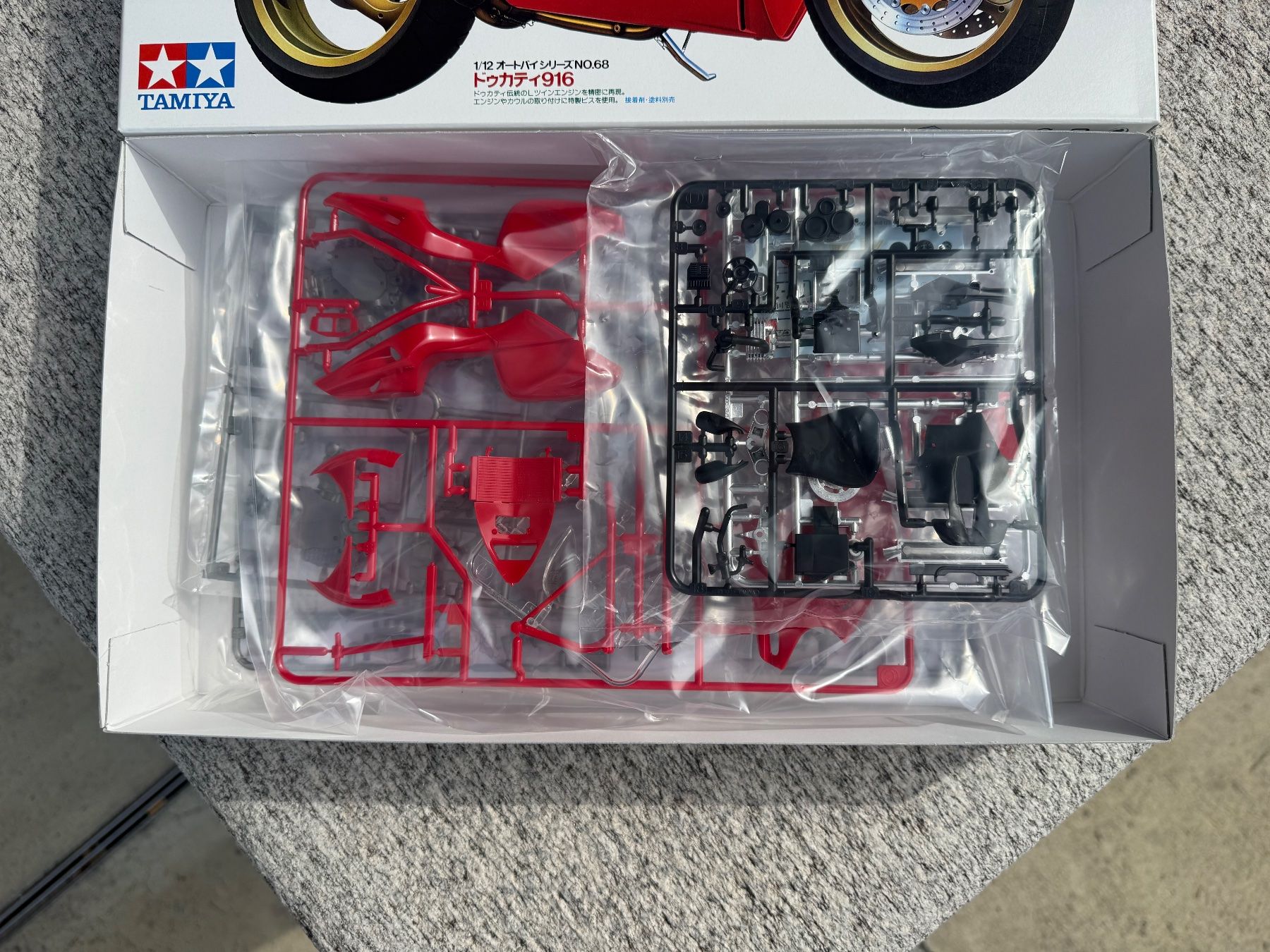 Tamiya Kit di modellismo & Modellini statici: RARE Tamiya 1:12 kit Ducati 916 14068 – Nuovo e nell'imballaggio originale da Chiasso venduto da Carrara-Modellismo 1
