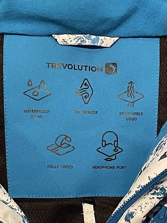 Vestes: Ski-/Snowboardjacke Gr. 176 – D'occasion à Egg b. Zürich par lirumlarum 2