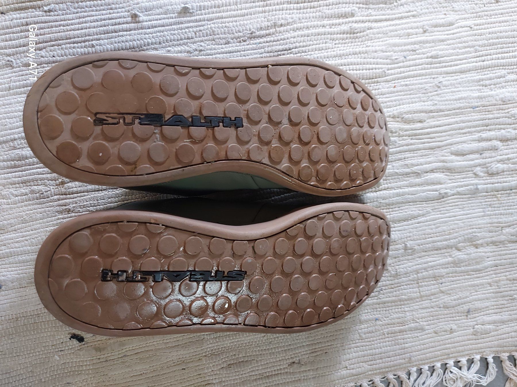 Adidas Chaussures hommes: Adidas Schuh Grösse 44 – D'occasion à Rumisberg par AaronRodgers81 5
