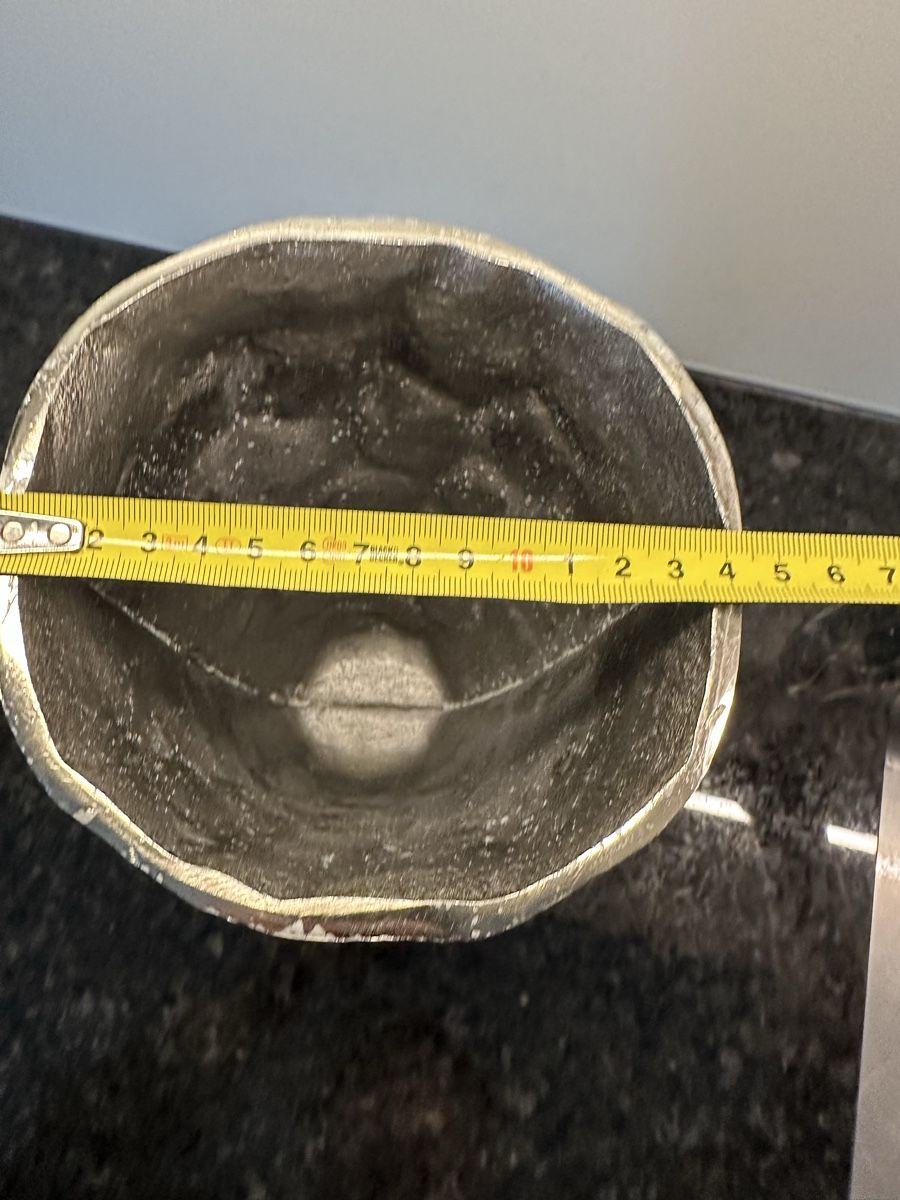 Vasen & Gefässe: Blumenvase aus Metall – Gebraucht aus Zürich von von_7vbl 2