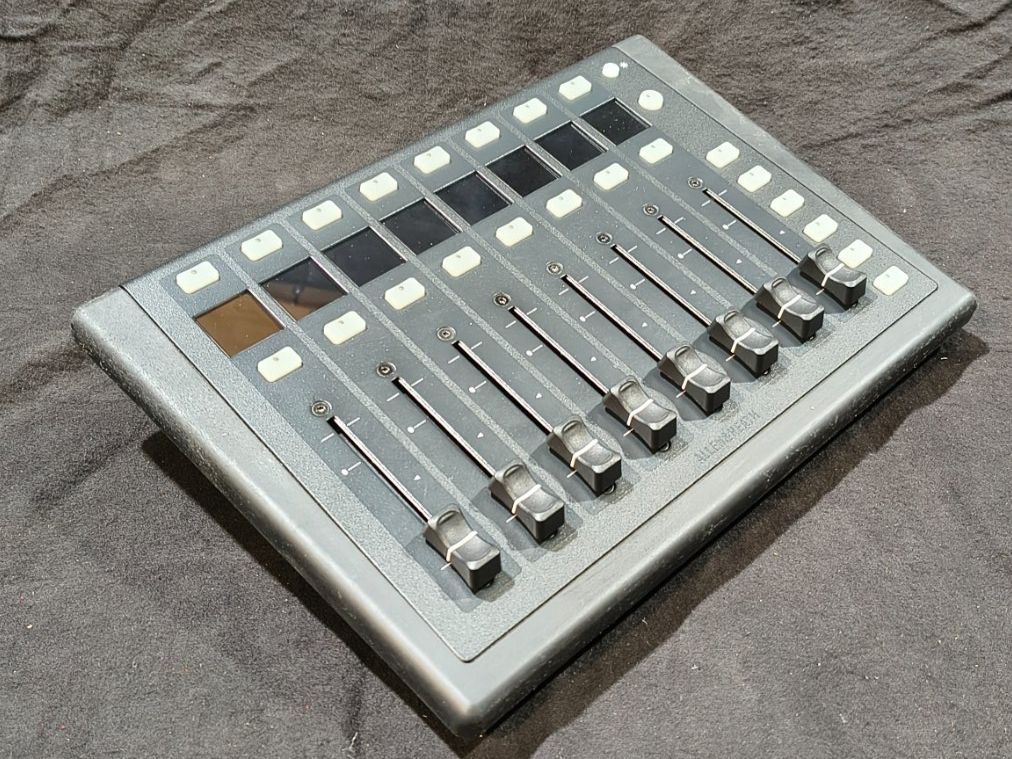 Sistema di controllo: Allen & Heath IP8 Remote Controller / guter Zustand – Usato da Interlaken venduto da streampower 3
