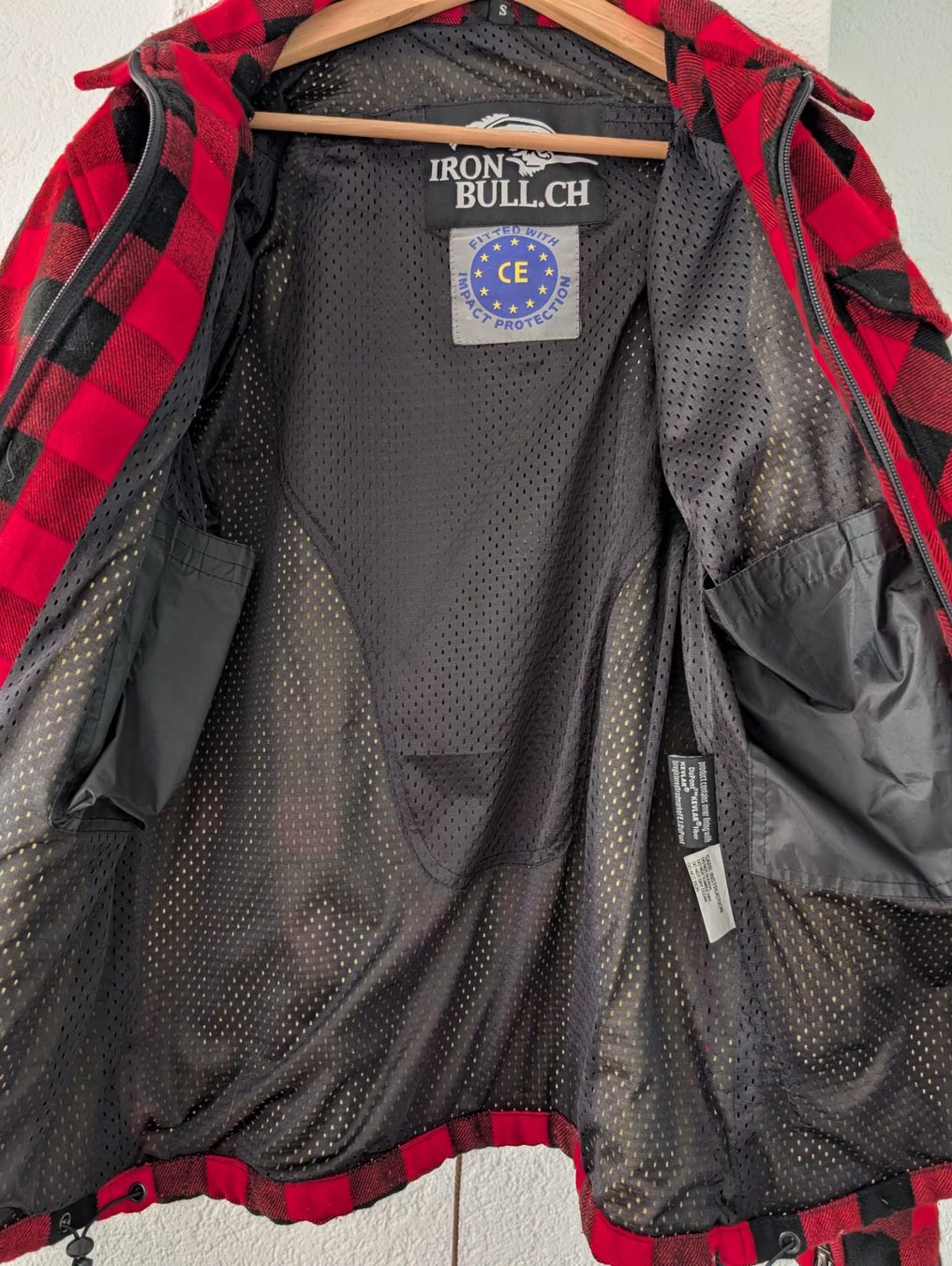 Giacche: Veste de moto Iron Bull – Usato da Confignon venduto da AphexAFX 1
