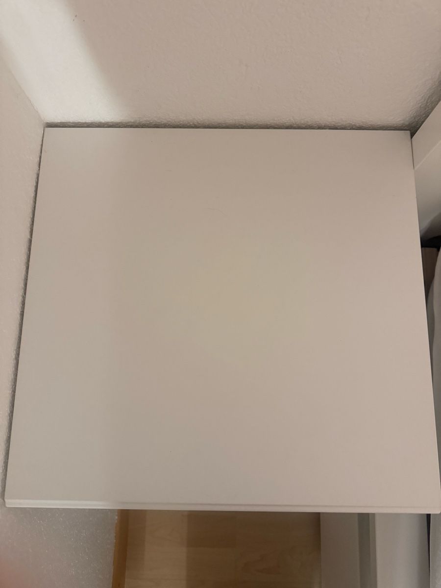 Ikea Tables de nuit: Ikea Nachttisch – D'occasion à Biel/Bienne par chiaragr. 2