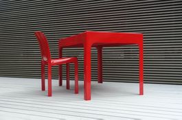Schreibtisch und Stuhl von Roche Bobois und Artemide