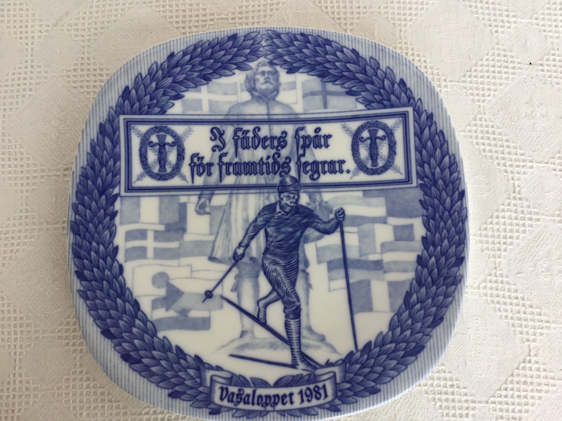 Rörstrand Piatti: Sammler Rörstrand Wand Teller – Usato da St. Gallen venduto da chamilla