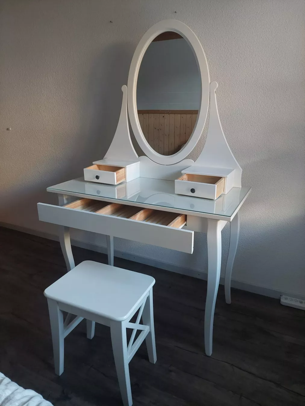 Ikea Tavoli da trucco: Frisiertisch mit Hocker – Usato da Unterschächen venduto da wekalali 1