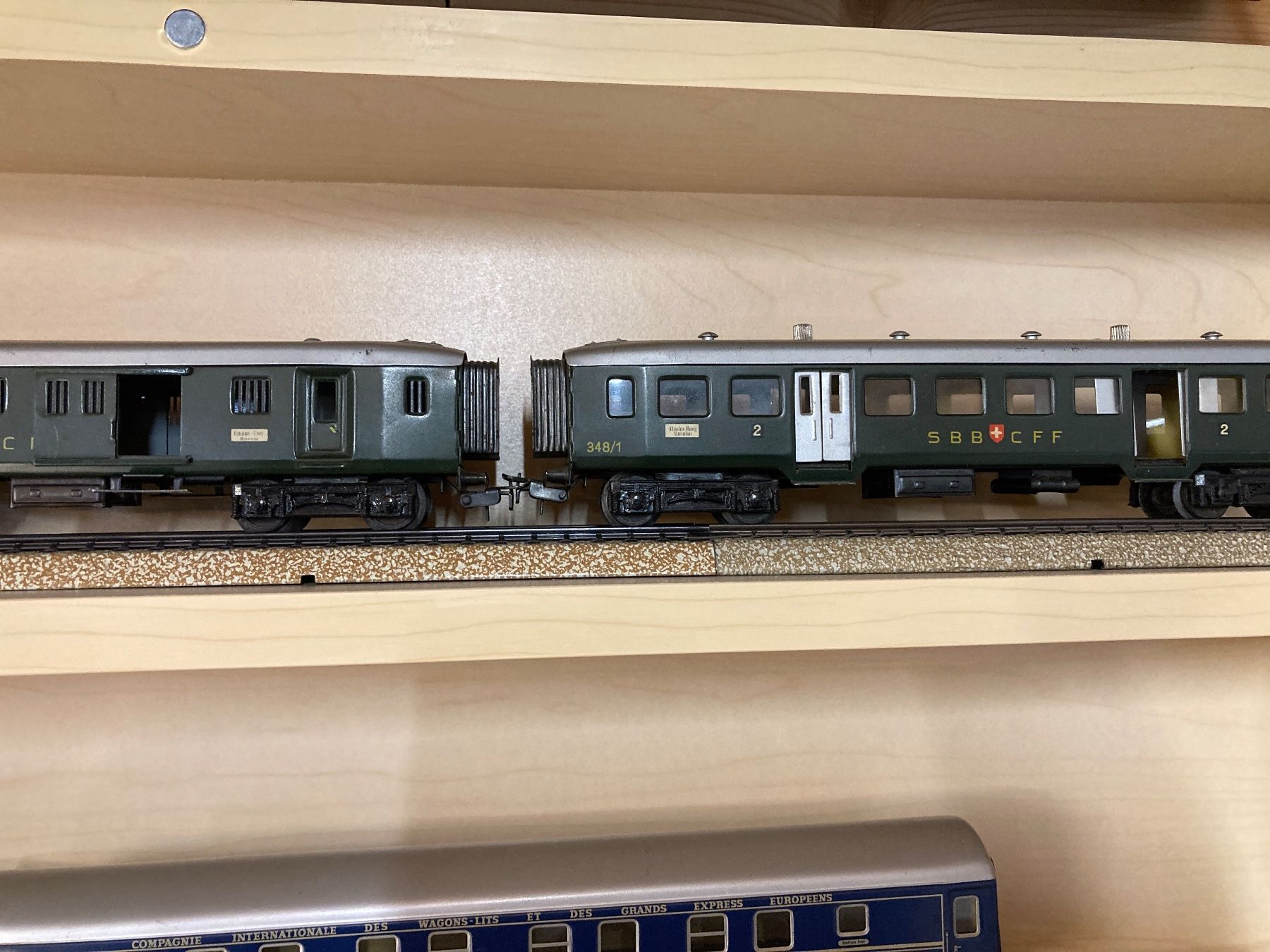 Märklin Modellini di ferrovie: Märklin Retro-Zug mit Re 4/4 RET800 – Usato da Sarnen venduto da Pheggli 2