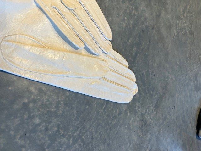 Hermès Guanti & manicotti: gant mariage Hermes – Usato da Haute-Nendaz venduto da Chevrolet72 3