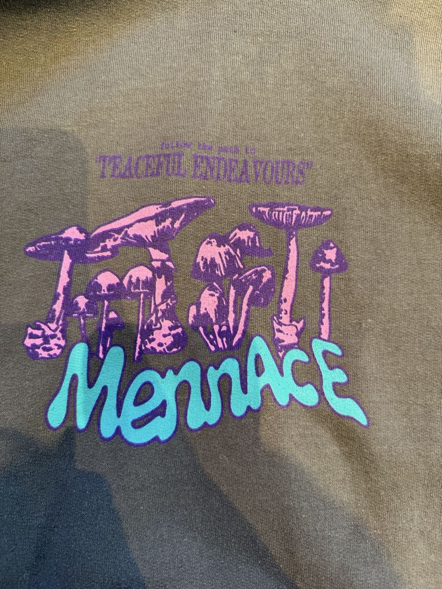 Pullover & Sweatshirts: Herbstlicher Menace Hoodie / Grösse M – Gebraucht aus Zufikon von nic_wsy7 1