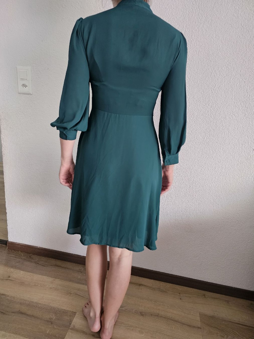 Vestiti: Elegantes Kleid mit Schleife Gr. 36 – Usato da Grosshöchstetten venduto da Qenko 4