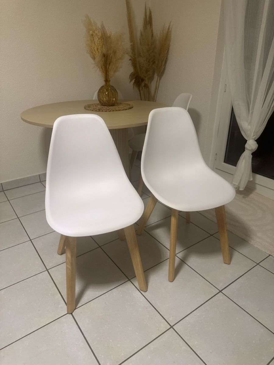 Sedie: Chaise scandinave  – Usato da Court venduto da swaelti01