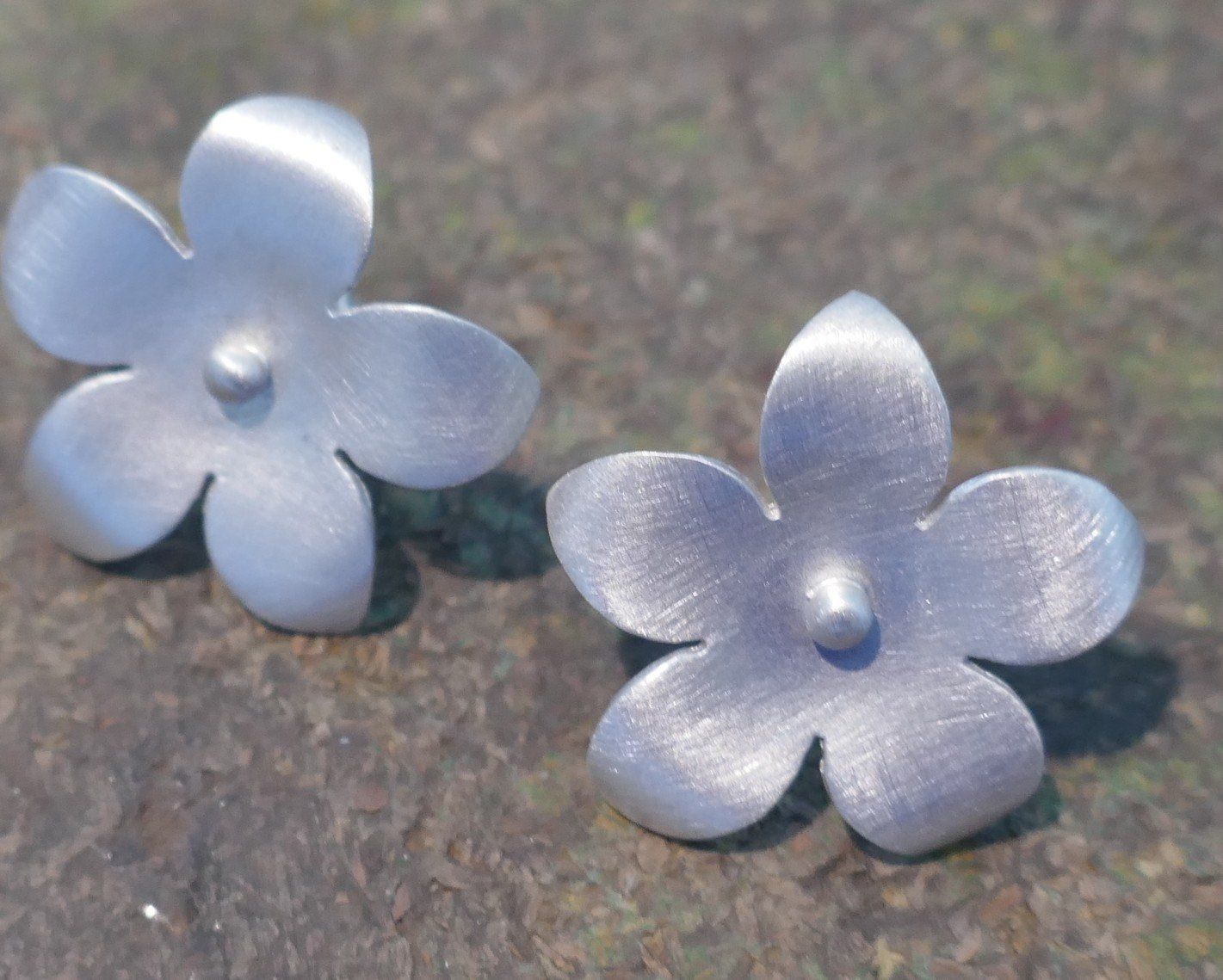 Orecchini pendenti & Orecchini a lobo: Ohrstecker Blume in Silber 925 – Nuovo (secondo la descrizione) da Arboldswil venduto da estrella925 1