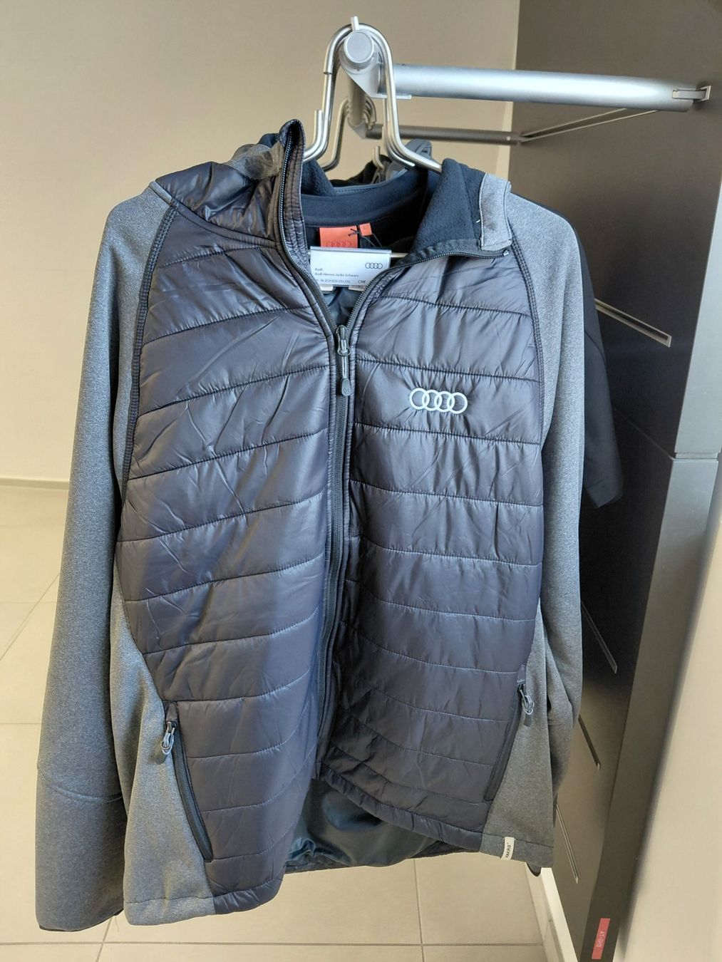 Giacche: Audi Hybridjacke – Nuovo (secondo la descrizione) da Bern venduto da amagbern