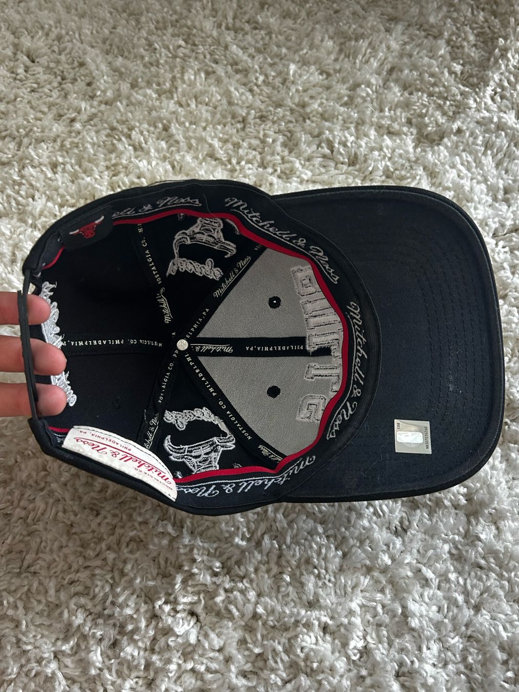Chapeaux, bonnets & casquettes: Mitchell & Ness Chicago Bulls Cap Black White – D'occasion à Minusio par gthegoat 2