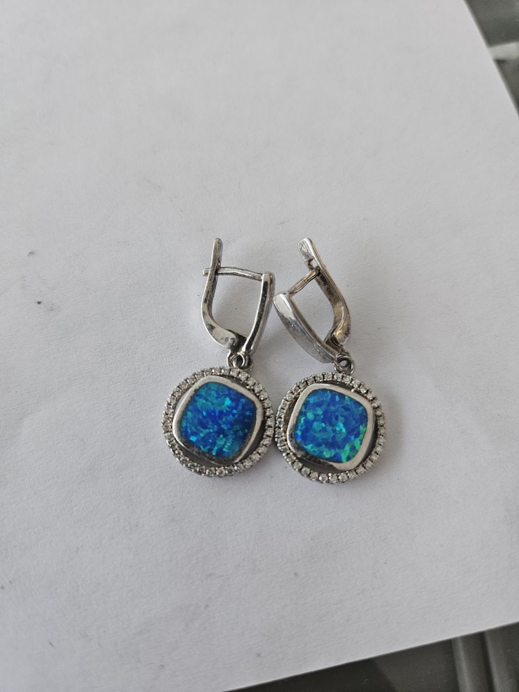 Ohrringe & -stecker: Silber Ohrringe mit Opal – Gebraucht aus Rickenbach b. Wil von nic_8ljr