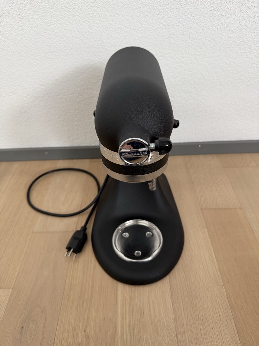 Kitchenaid Elettrodomestici da cucina: KitchenAid Artisan mit Zubehör - 300 Watt – Usato da Dübendorf venduto da fre_bn6f 1