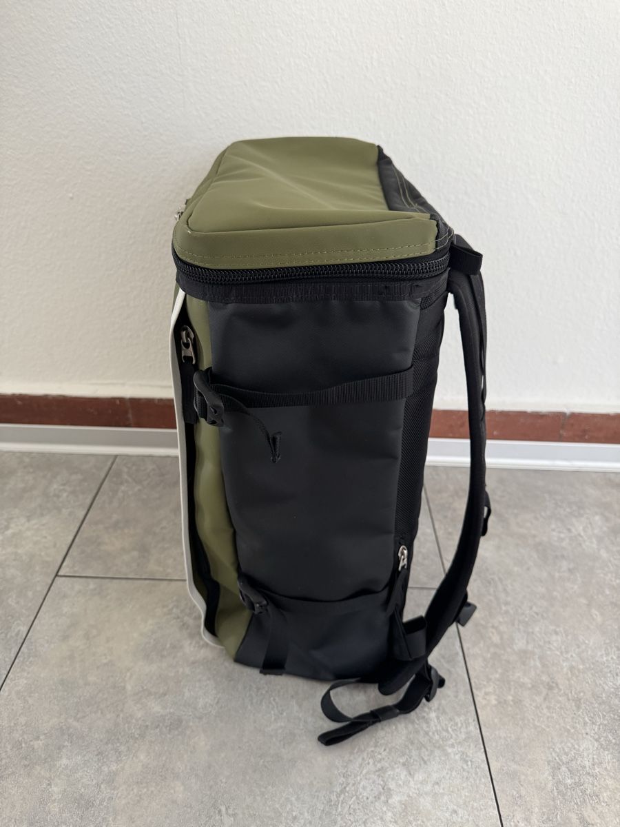 Zaini: The North Face Base Camp Fuse Box 30L – Nuovo (secondo la descrizione) da Thun venduto da sNo0p 1