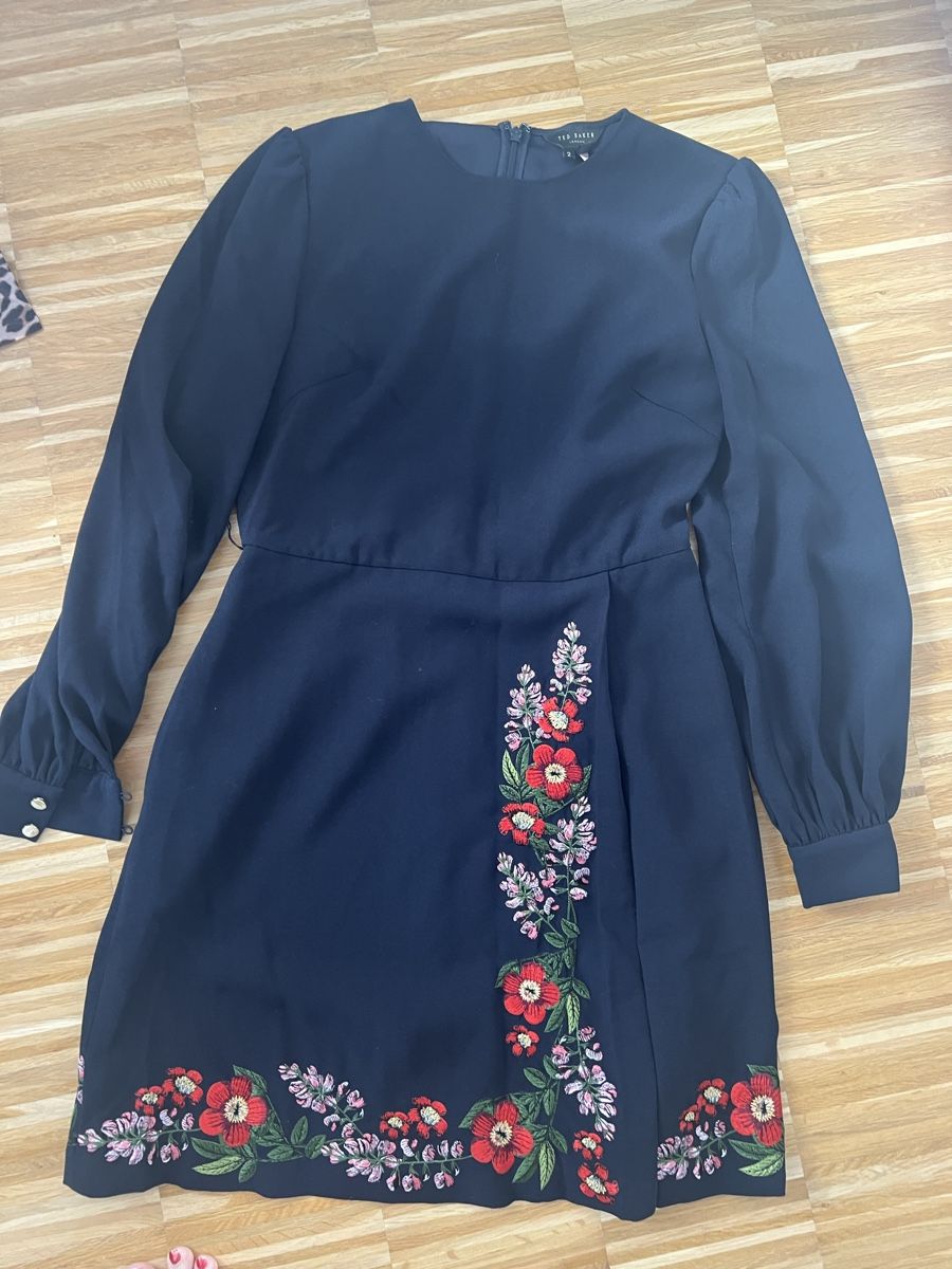 Ted Baker Vestiti: Ted Baker Kleid, neuwertig – Usato da Aarau venduto da eli_bq7m 1