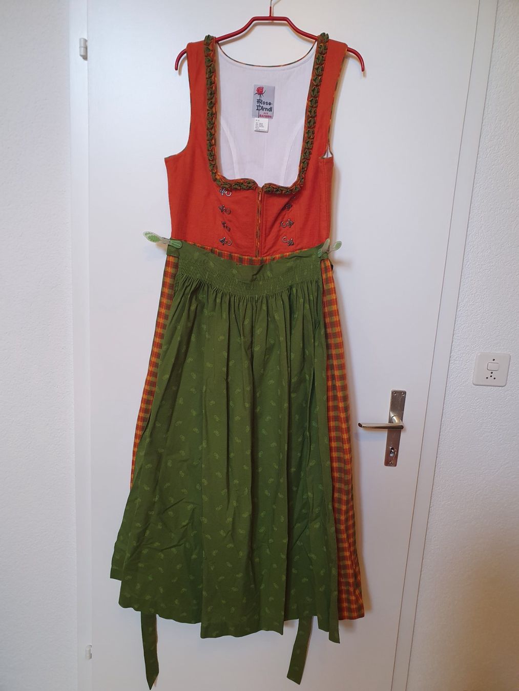 Vestiti: Dirndl - Trachtenkleid - Gr. 40 – Usato da Steffisburg venduto da C.Kreuzer