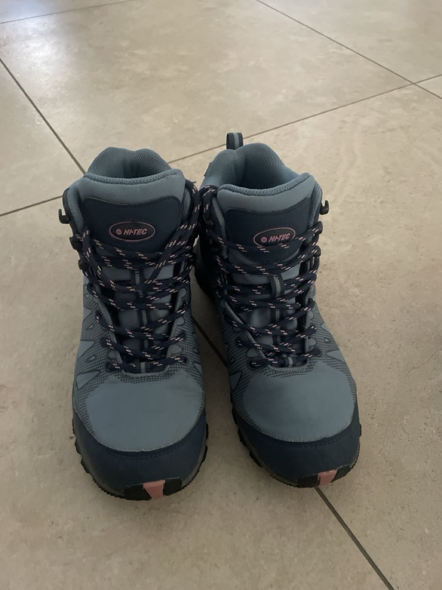 Hi-Tec Damenschuhe: Hi-tec Wanderschuhe Gr.40 – Gebraucht aus Steinhausen von ani_k6nx