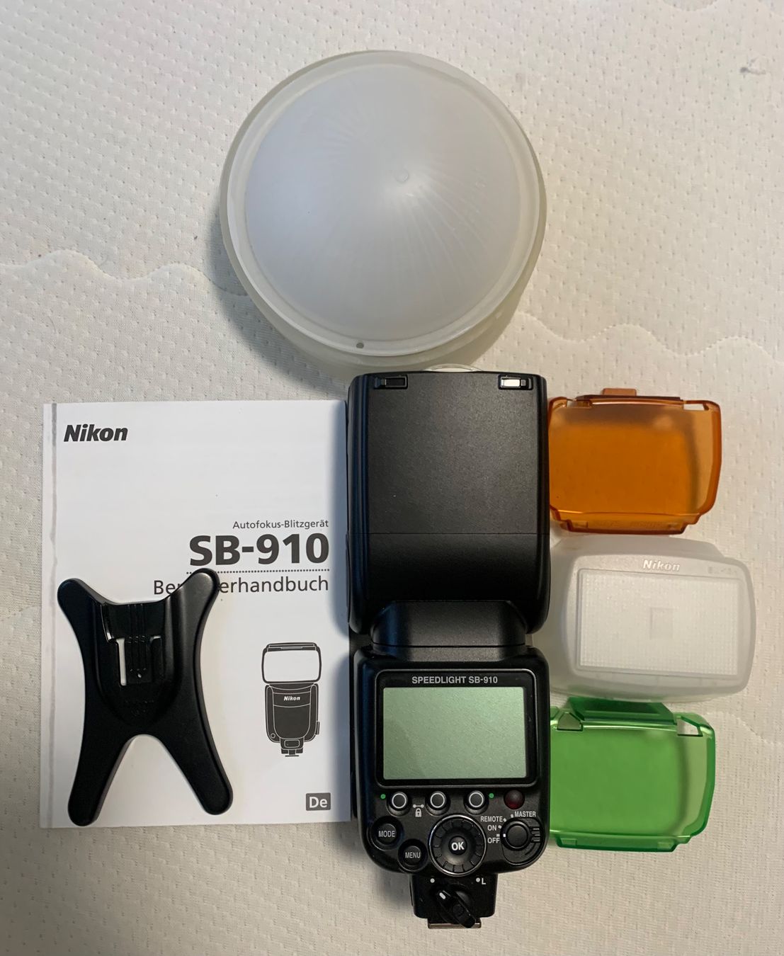Nikon Flash: Nikon SB910 Speedlight Flash+ Extra Diffuser for 3D Impact – Nuovo (secondo la descrizione) da Schlieren venduto da Sunshine_0109 1