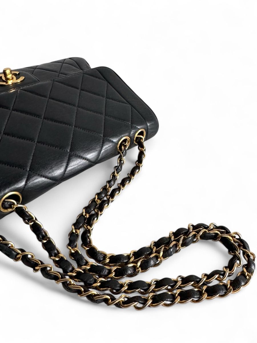 Chanel Taschen für Damen: CHANEL Lambskin Quilted Medium Single Flap Tasche – Gebraucht aus Kriens von hannaandkiko 7