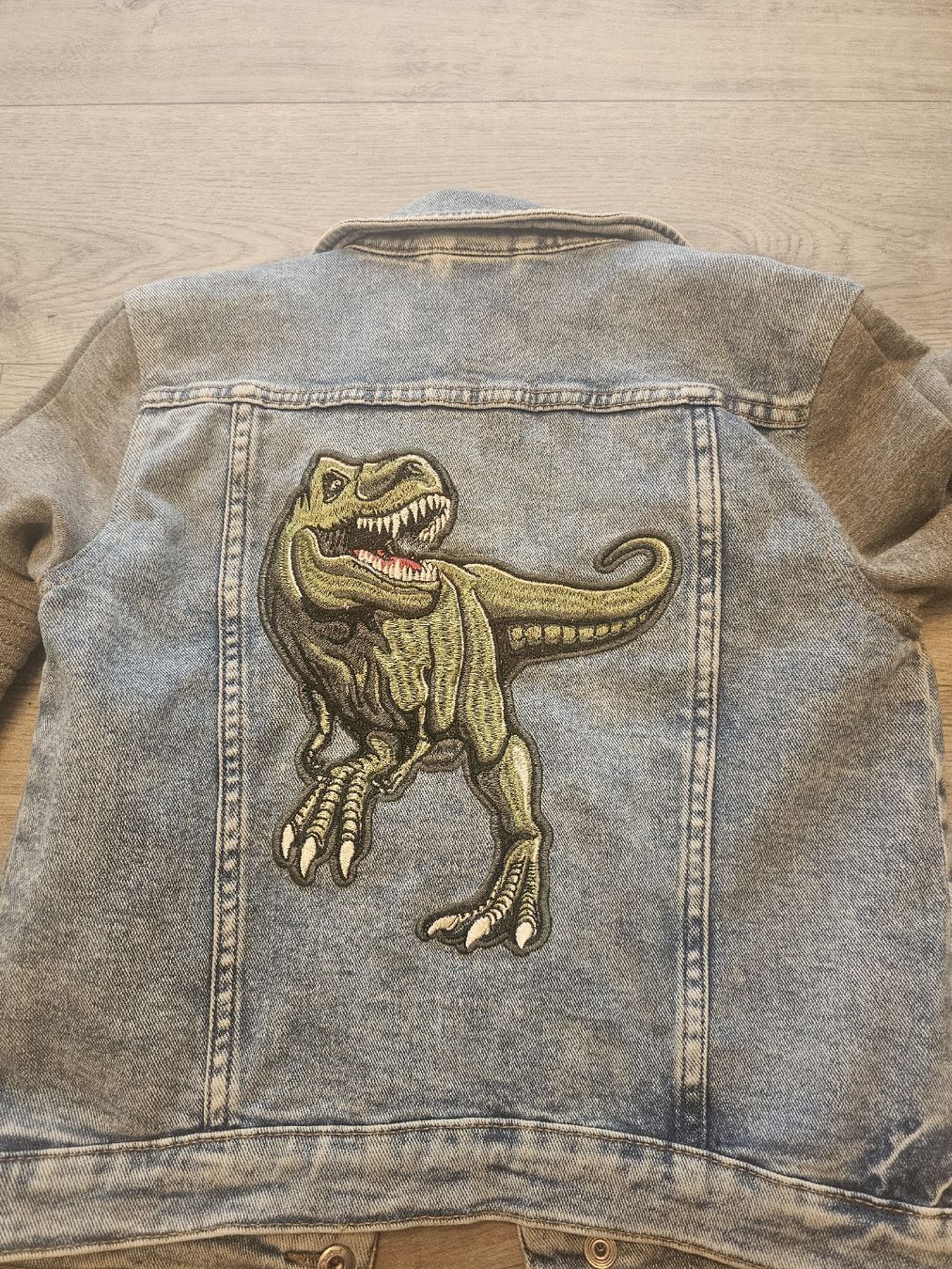 H&M Giacche & Cappotti: jeans jacke gr 128 neu – Nuovo (secondo la descrizione) da Münchenbuchsee venduto da Kappa8 1