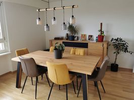Dining Table+6 Chairs & Sideboard