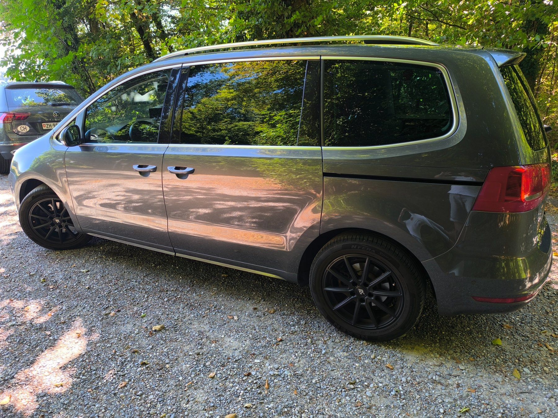 VW Automobili: VW Sharan 2.0 TSI Cup DSG – Usato da Dättlikon venduto da marco-feller 4