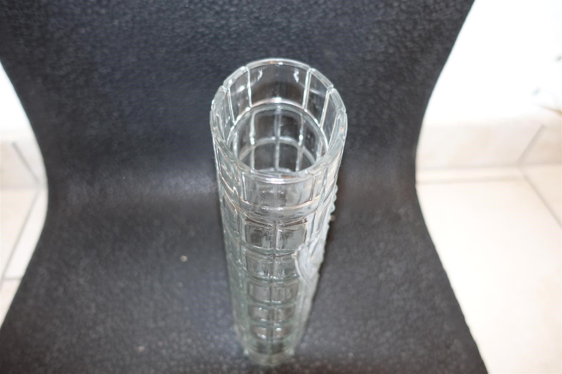 Vasen & Gefässe: Vase mit Blumenmotiv, oval, schwer, Glas – Gebraucht aus Aesch ZH von Goonies_1 4