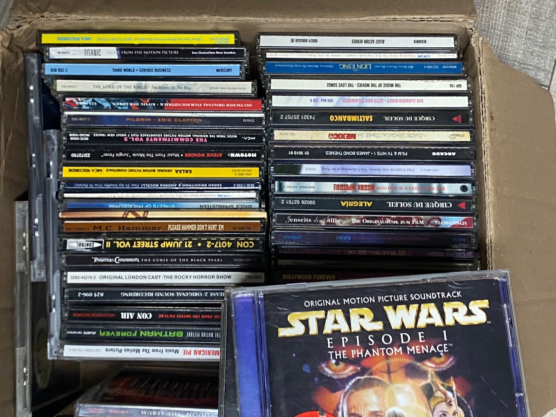 CD: 30+ Soundtracks -Lagerräumung – Usato da Muri b. Bern venduto da AdidasCollector