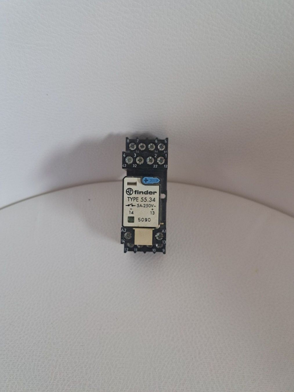 Componenti elettronici: Steckrelais Finder 230VAC – Usato da Emmenmatt venduto da BitHeater