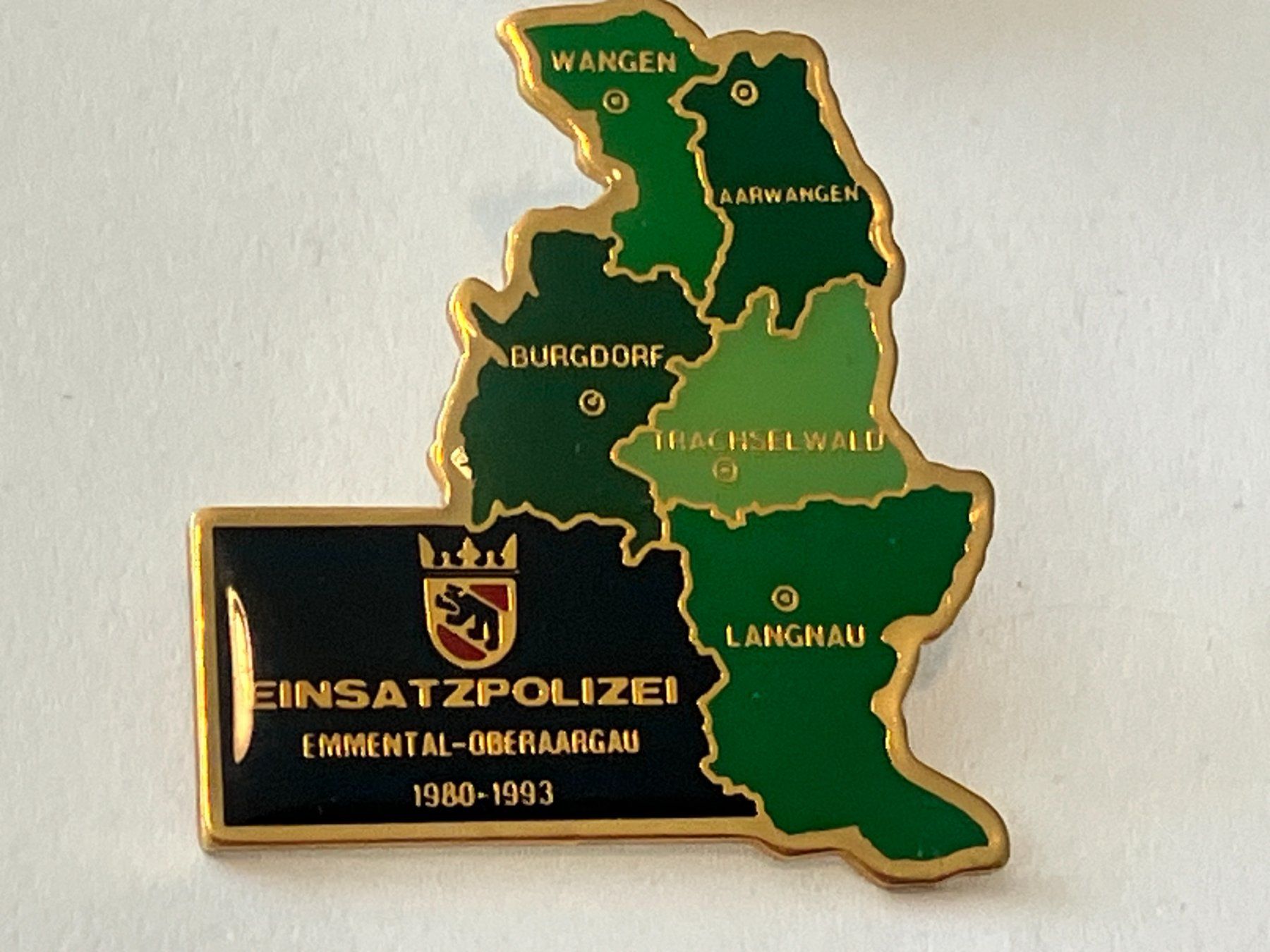 Placchette & Badge: 1 Pin Einsatzpolizei Emmental-Oberaargau – Usato da Basel venduto da djwwpp