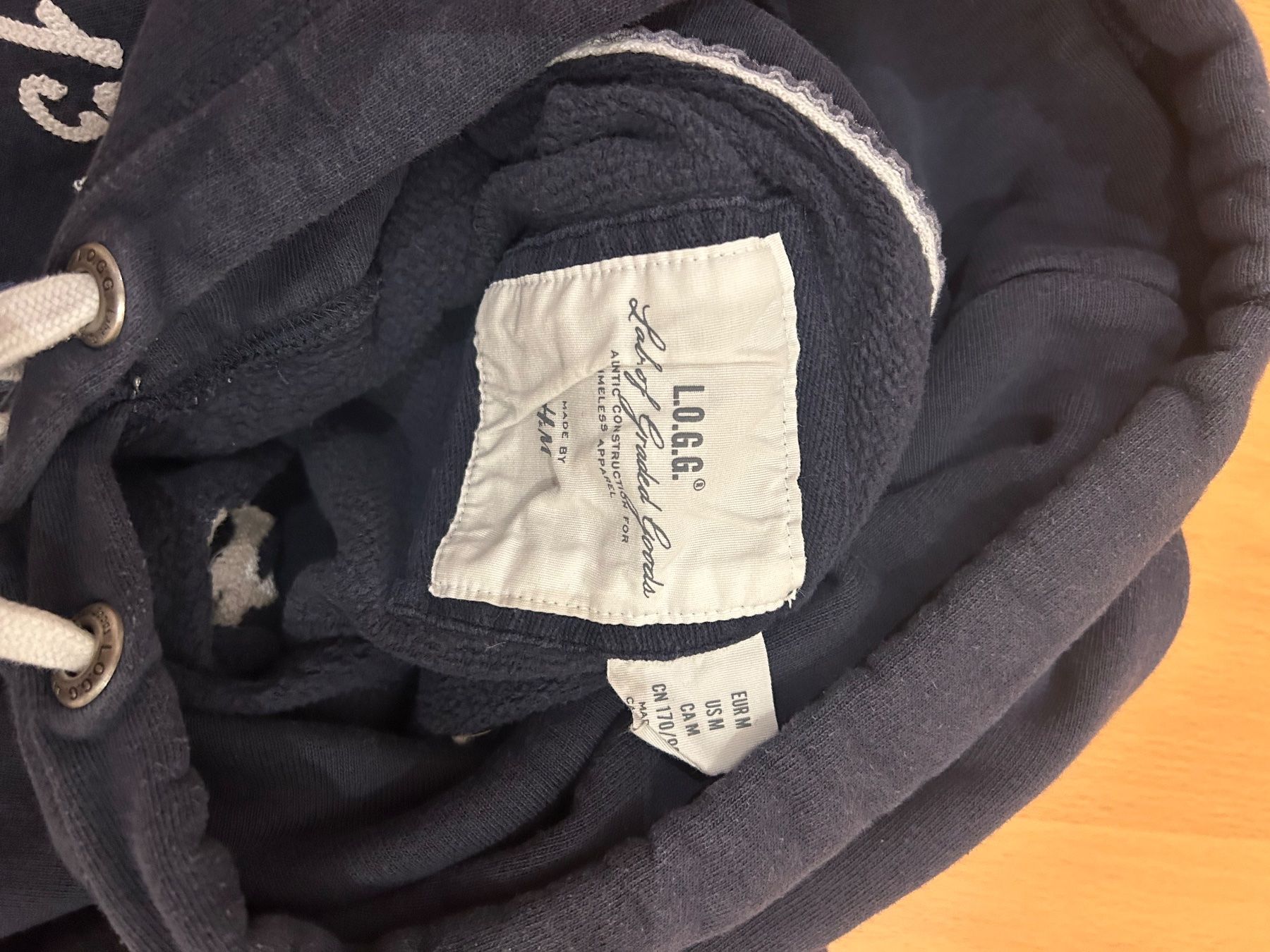 H&M Maglioni & Felpe: H&M Kaputzenpullover / Hoodie Navy – Usato da Rüschlikon venduto da Asino007 1
