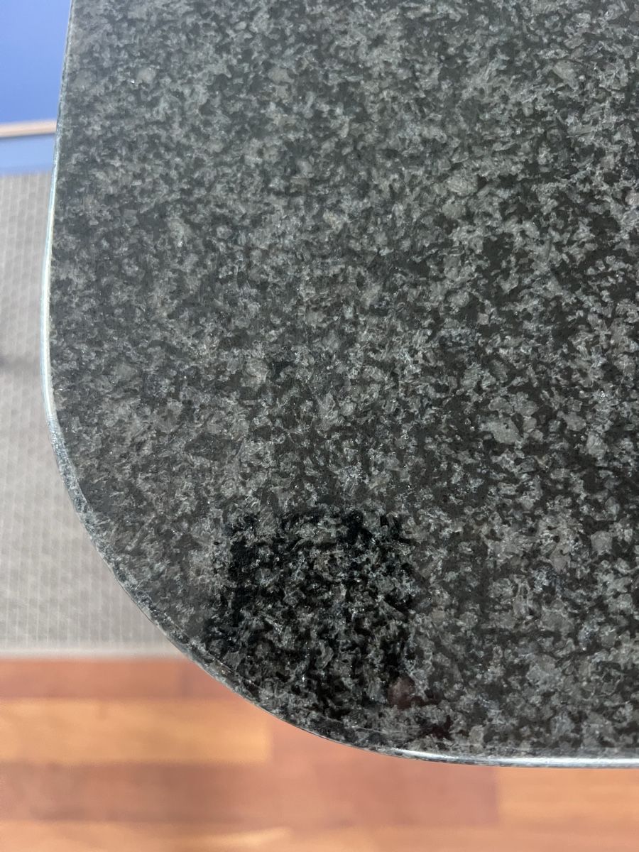 Tavoli: Schöner Esstisch, Granitplatte 130x80 cm – Usato da Buchs LU venduto da west1199 2