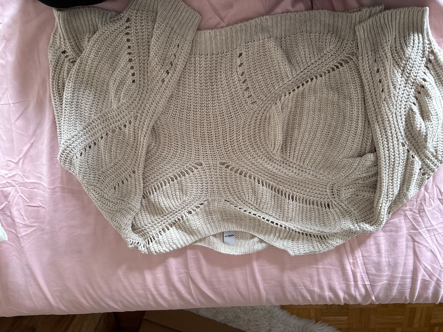 Zebra Top: Pull en maille crème  Zebra - Taille S – Usato da Crissier venduto da cri_cfz7