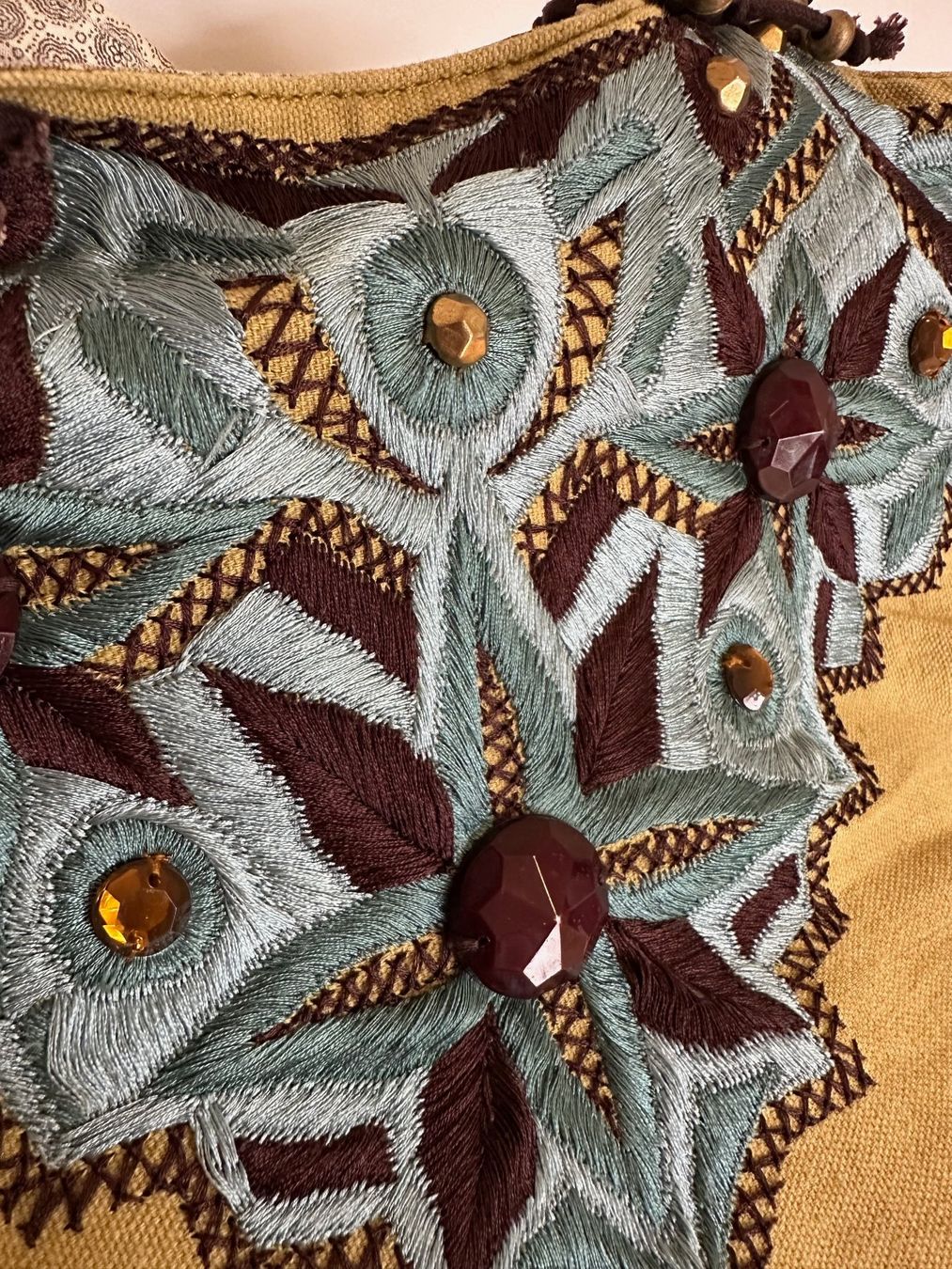 Borse da donna: Sac à main Imayin à broderies et perles – Usato da Biel/Bienne venduto da cap_krs5 3