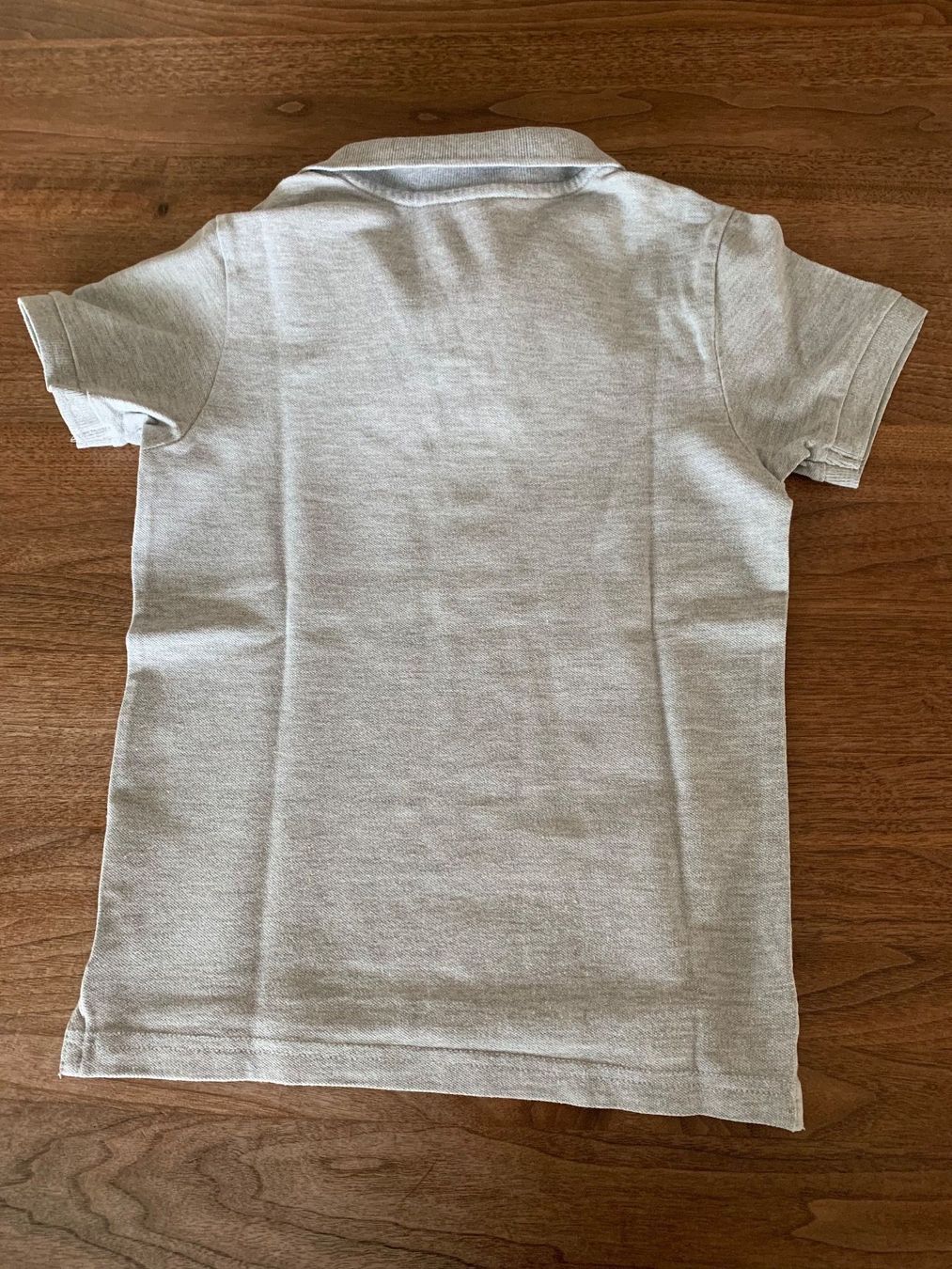 Camicie, T-shirt & Polo: Poloshirt hellgrau Grösse 122/128 – Usato da Cham venduto da Liliane78 1