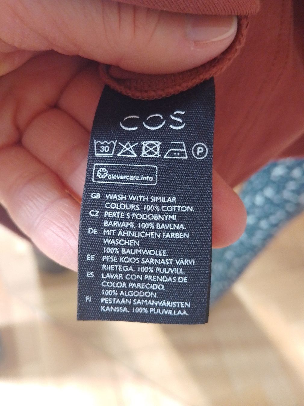 Cos Vestiti: robe T-shirt COS, couleur terracotta – Usato da La Chaux-de-Fonds venduto da youplavie 3
