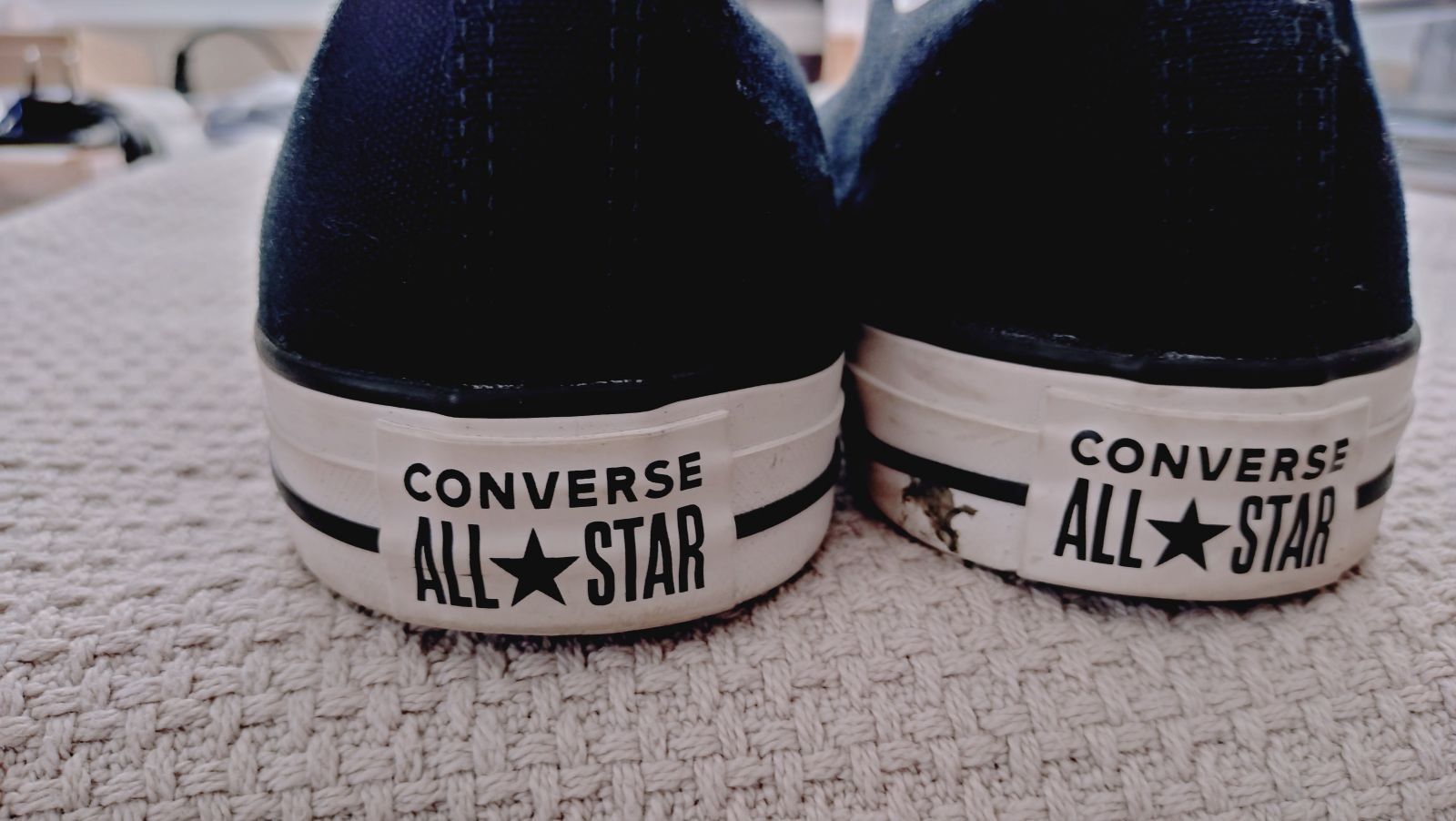 Converse Scarpe da uomo: Converse Chuck Taylor All Star Schwarz Gr. 44 – Usato da Grüningen venduto da Stargazer 2