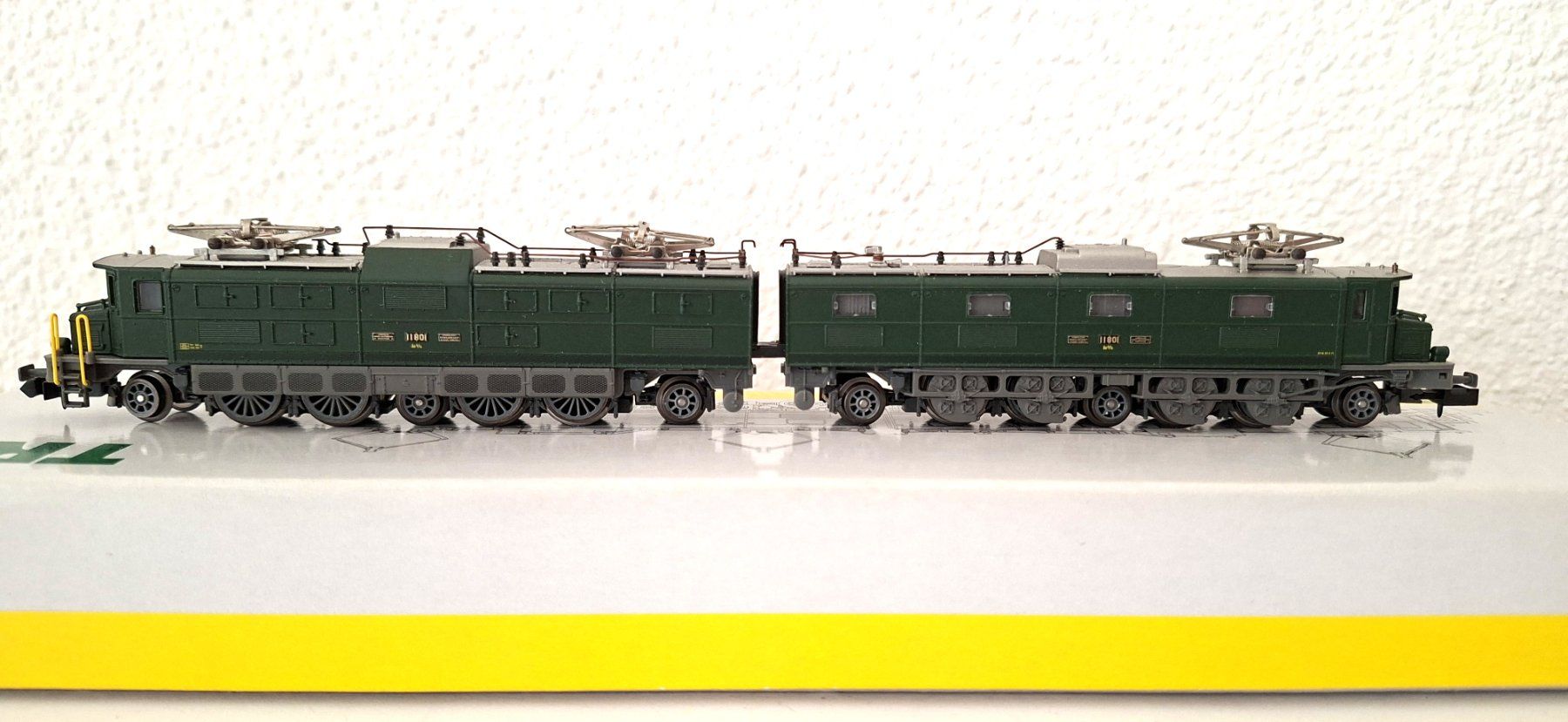 Trix Modellini di ferrovie: Minitrix Ae 8/14 SBB 12426 Analog – Usato da Biberist venduto da Ntrains 6