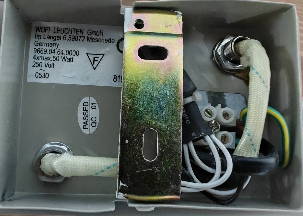 Lustres & lampes de plafonds: Wofi 4-flammig Deckenstrahler Edelstahl drehbar Spots – D'occasion à Rheinsulz par Dred 3