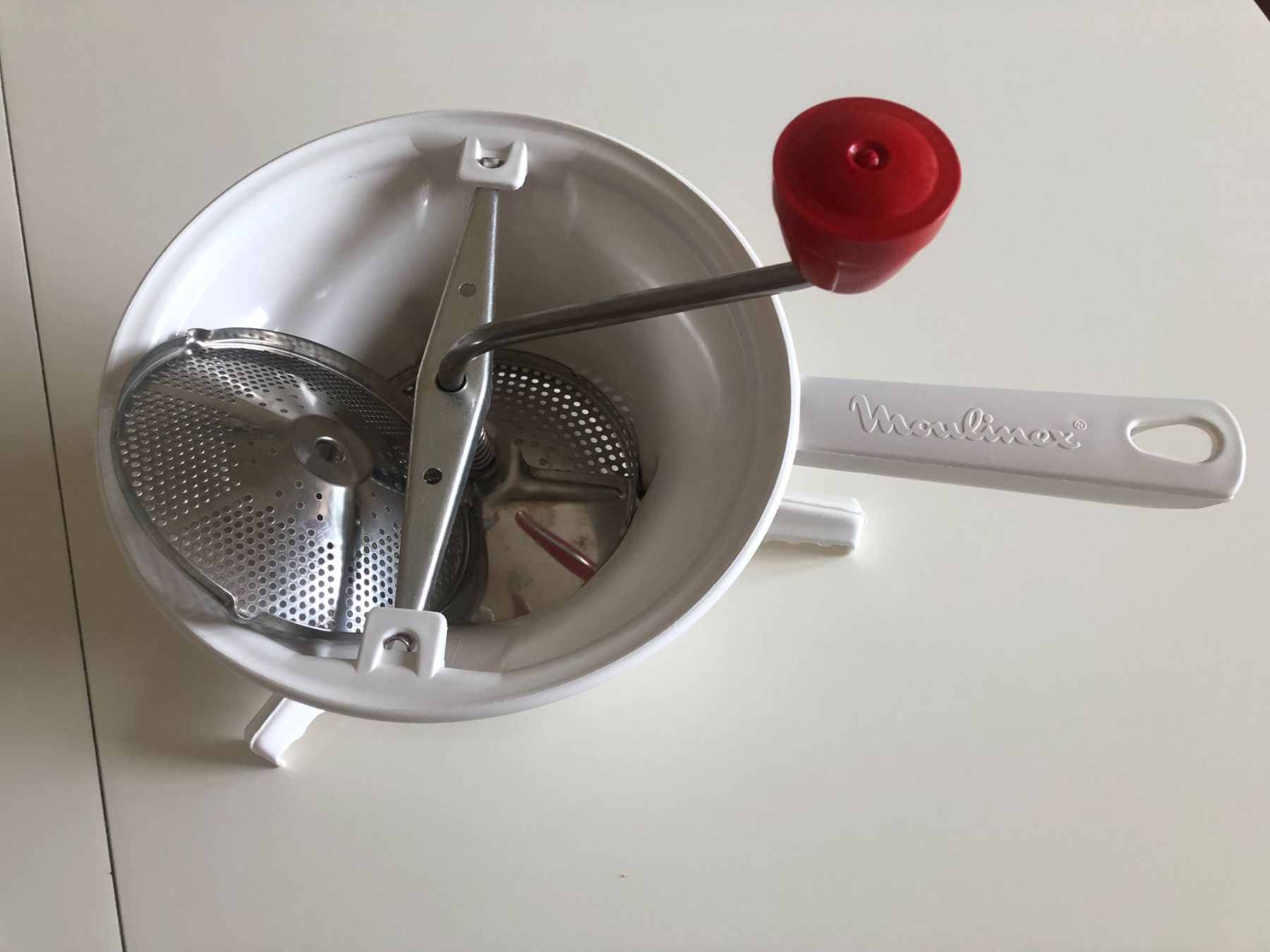 Moulinex Küchengeräte: Passe-Vite Moulinex aus Kunststoff – Gebraucht aus Bassersdorf von sammelfloh